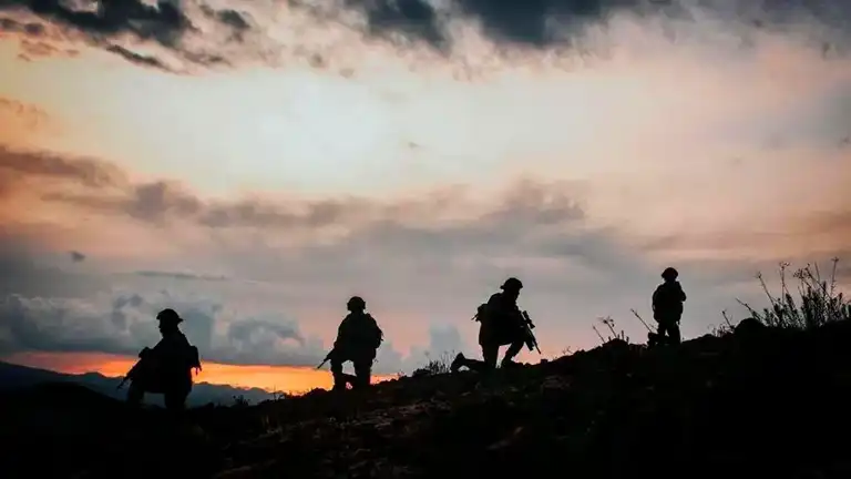 5 PKK'lı Terörist Teslim Oldu, Hudut Güvenliği Arttı 5 PKK'lı Terörist Teslim Oldu, Hudut Güvenliği Arttı